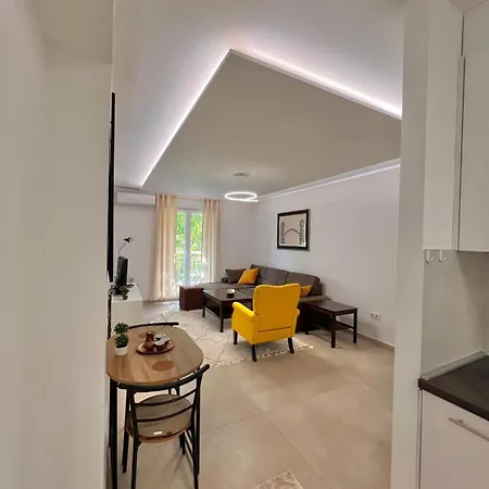 Emc24 Apartment *